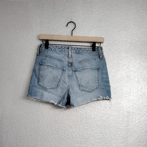 Universal Threads Shorts/Cut Offs   Size 2 - Picture 2 of 3
